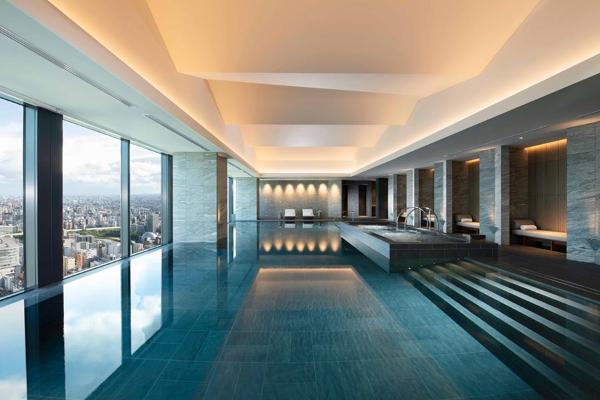 Conrad Nagoya, elegant and minimalistic indoor pool